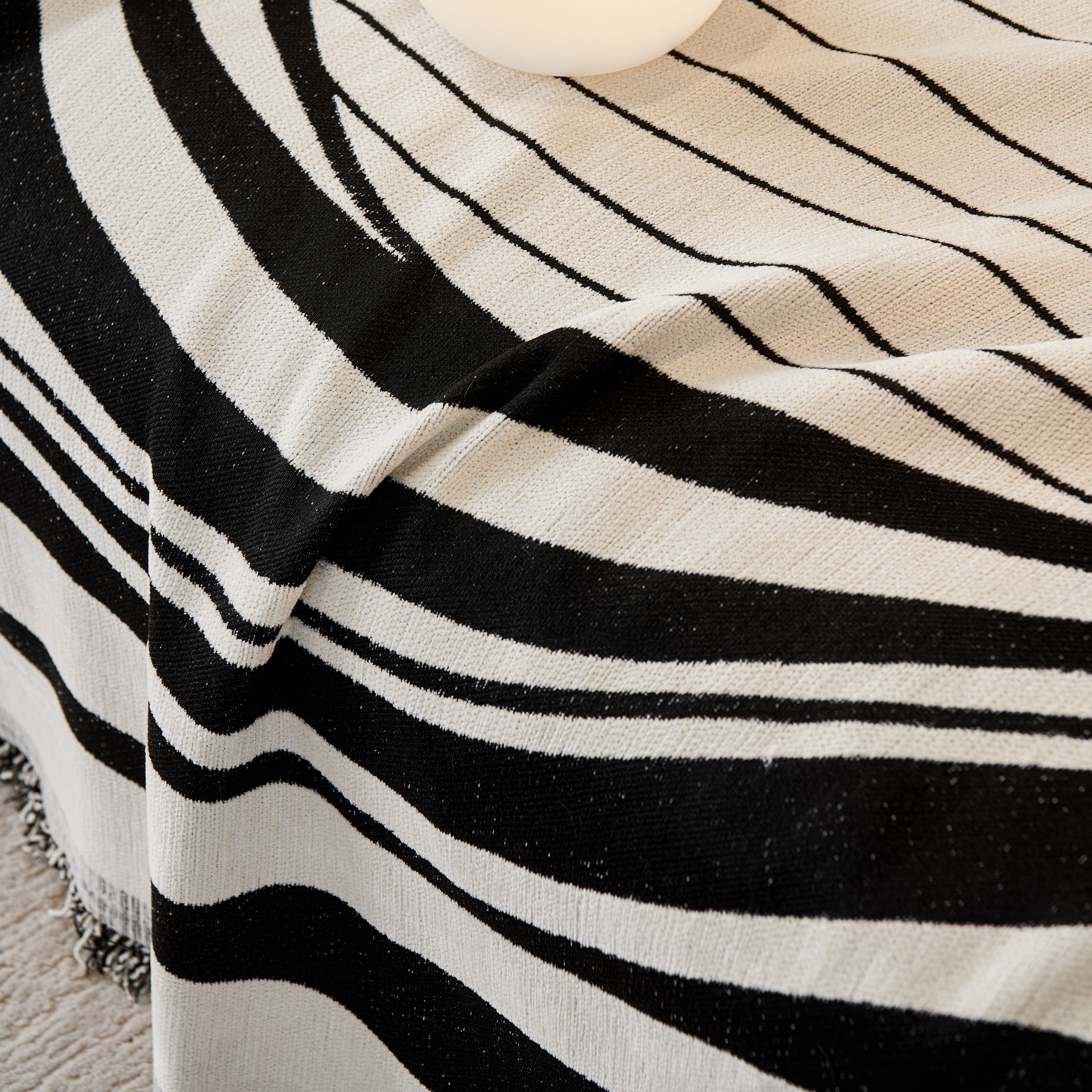 Modern Chenille Sofa Throw with Wavy Pattern