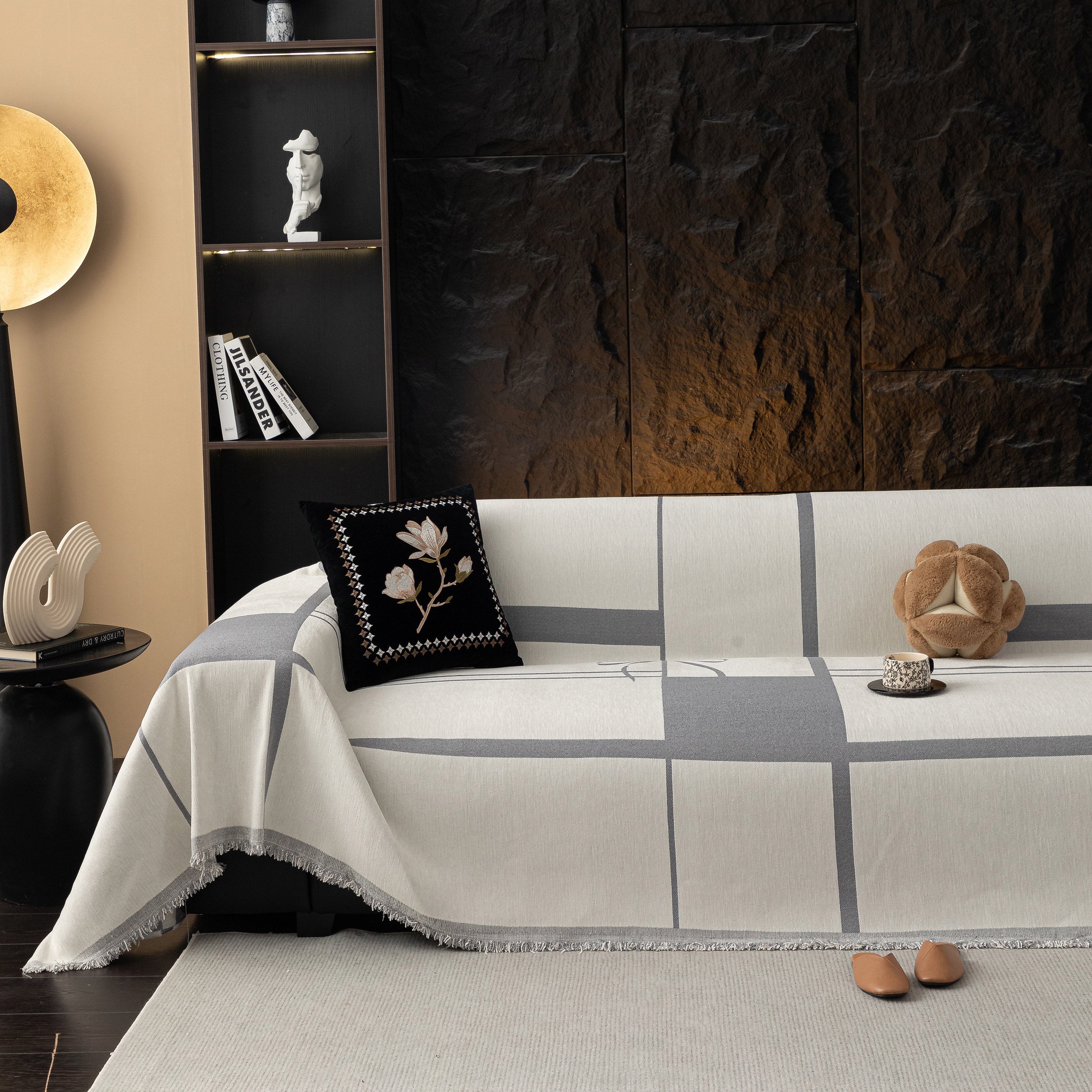Modern Plaid Chenille Sofa Throw with Tassels