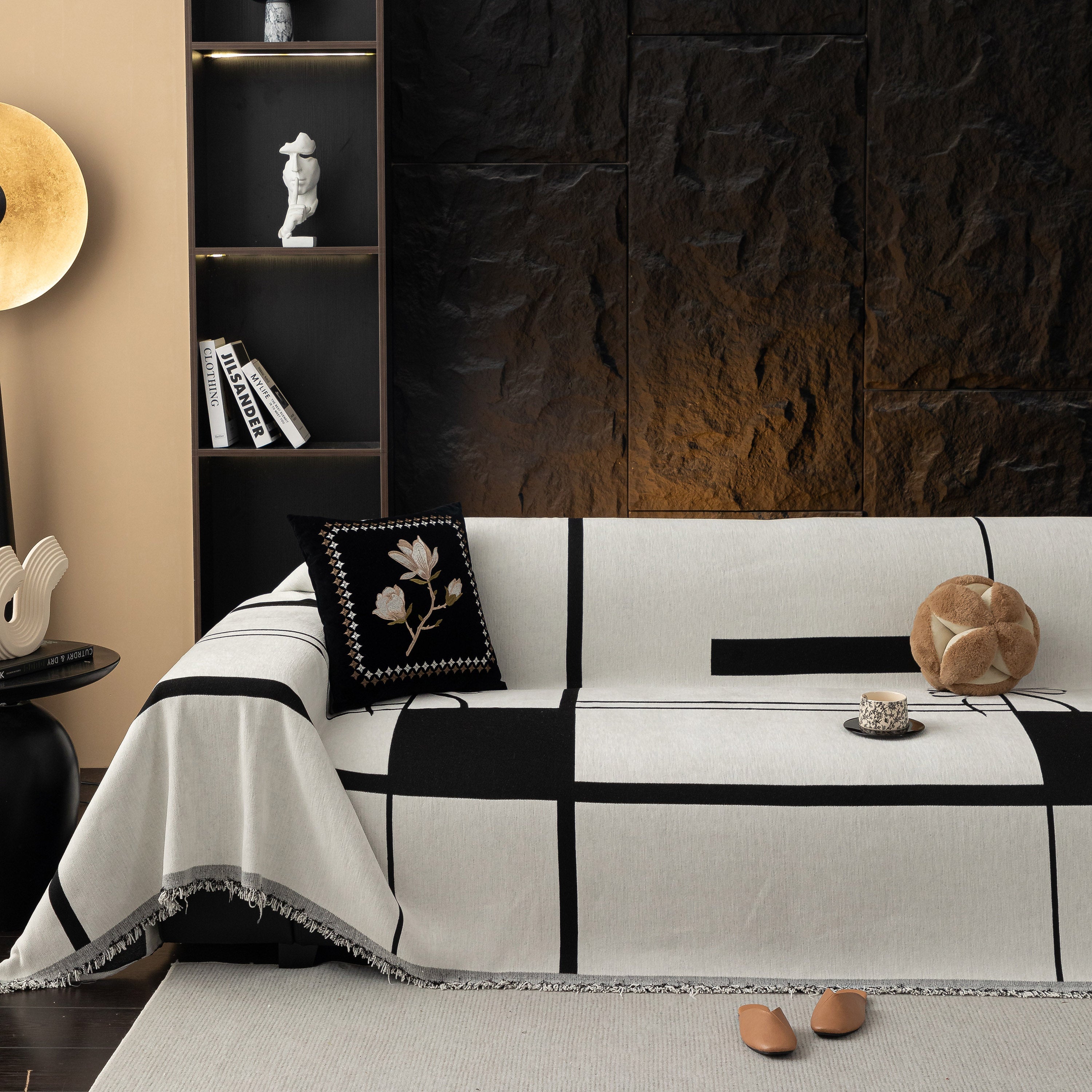 Modern Plaid Chenille Sofa Throw with Tassels