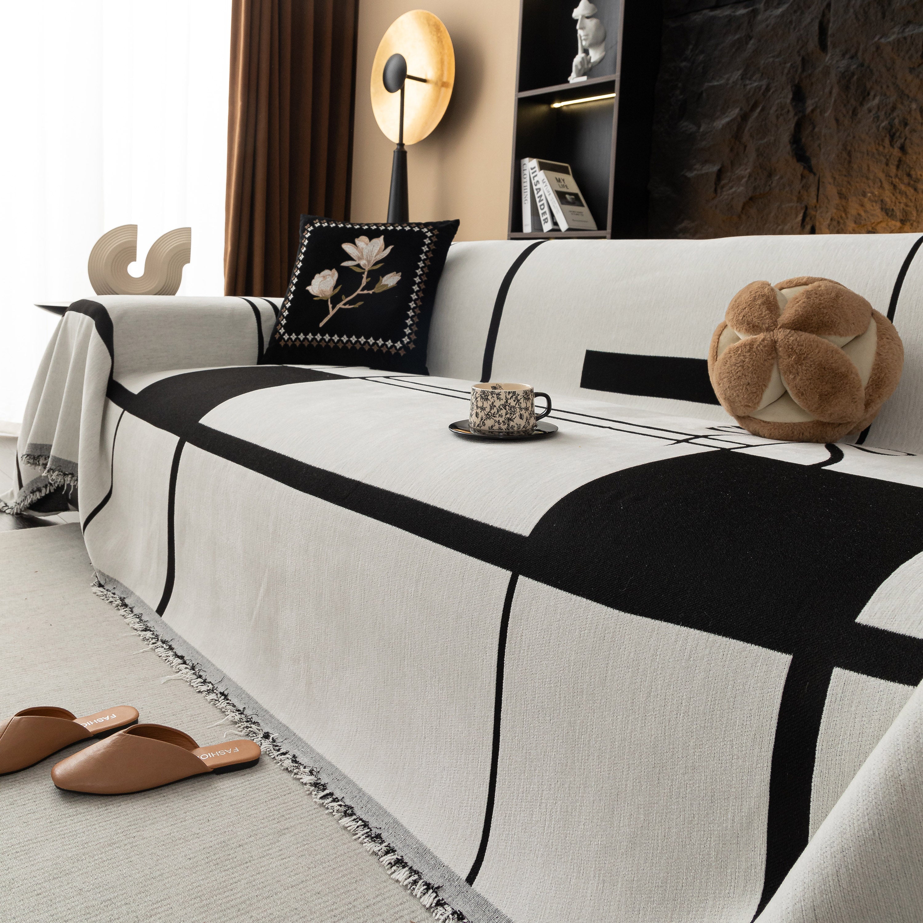 Modern Plaid Chenille Sofa Throw with Tassels