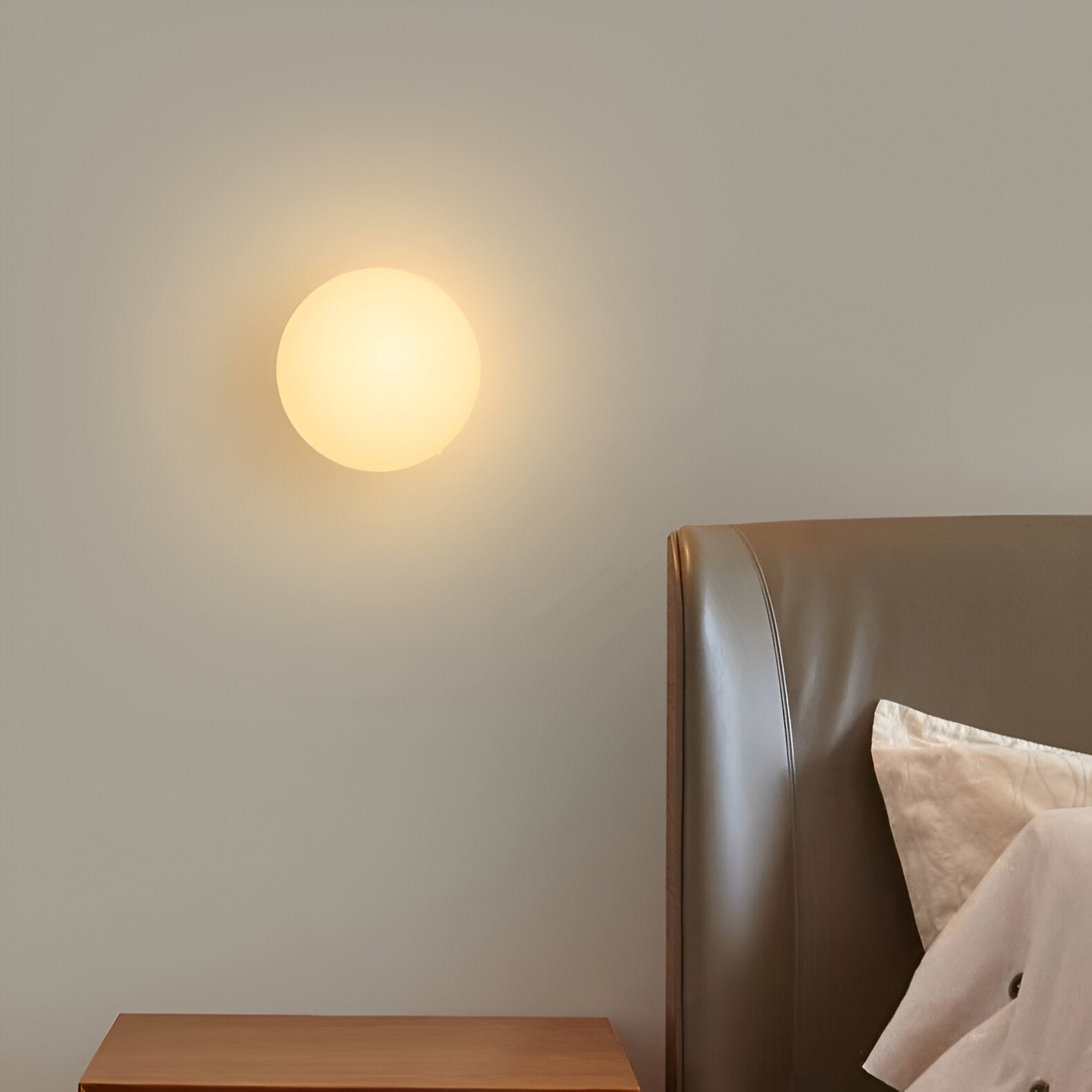 Minimalist Round Glass Wall Sconce with LED