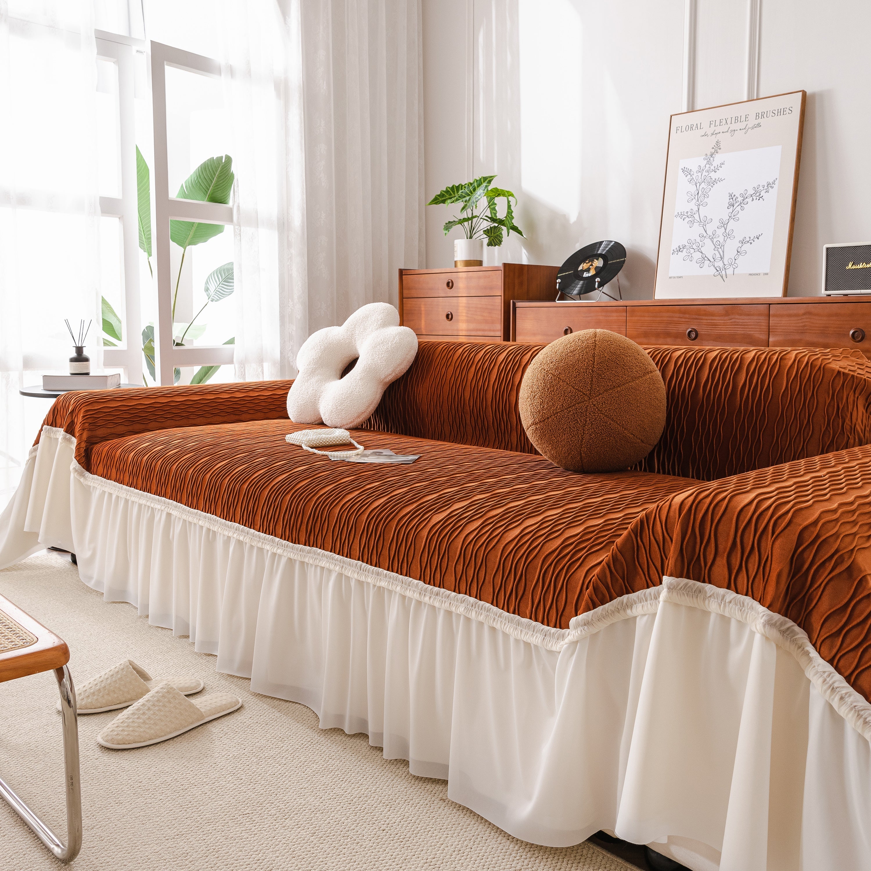 Plush Flannel Sofa Throw with Ruffled Skirt