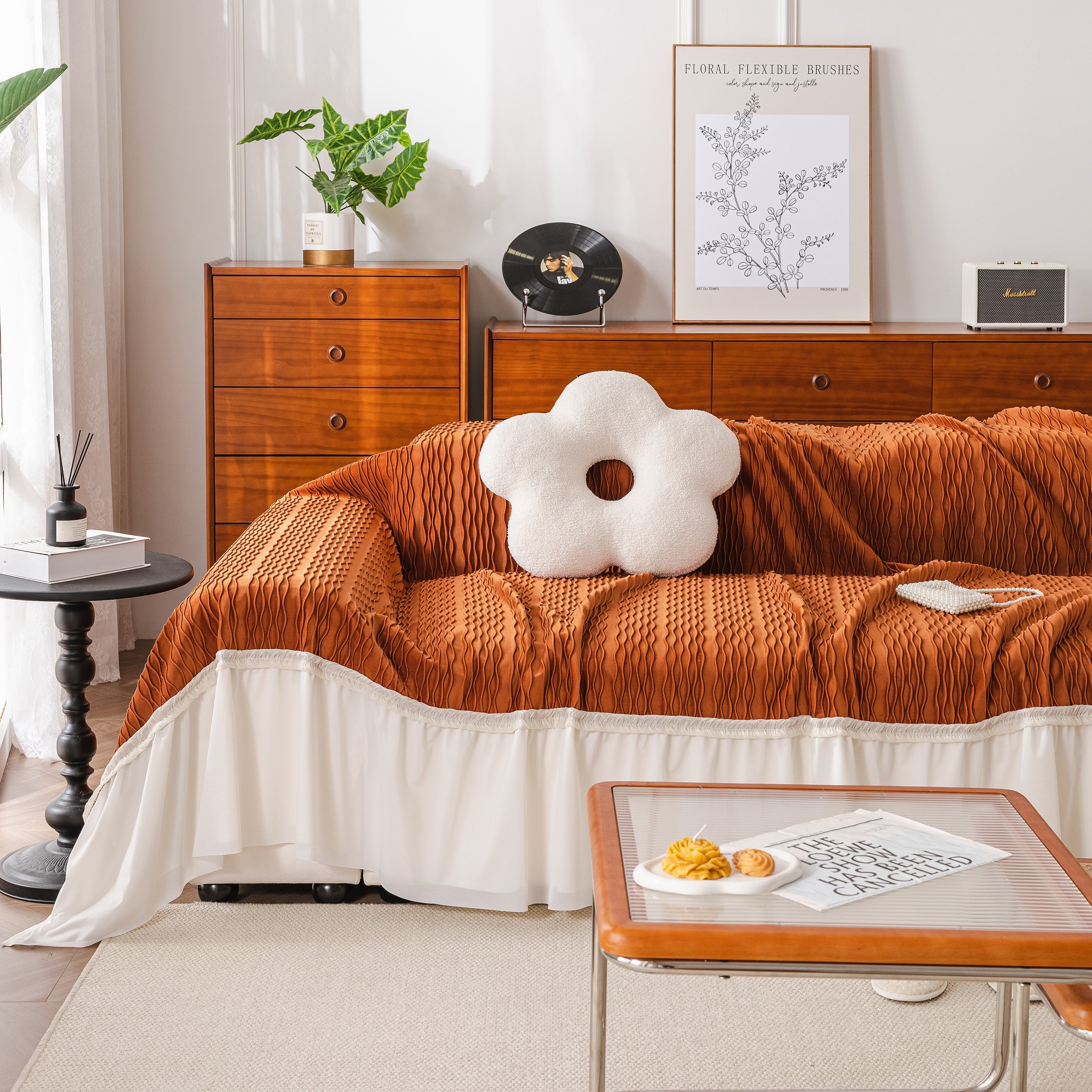 Plush Flannel Sofa Throw with Ruffled Skirt