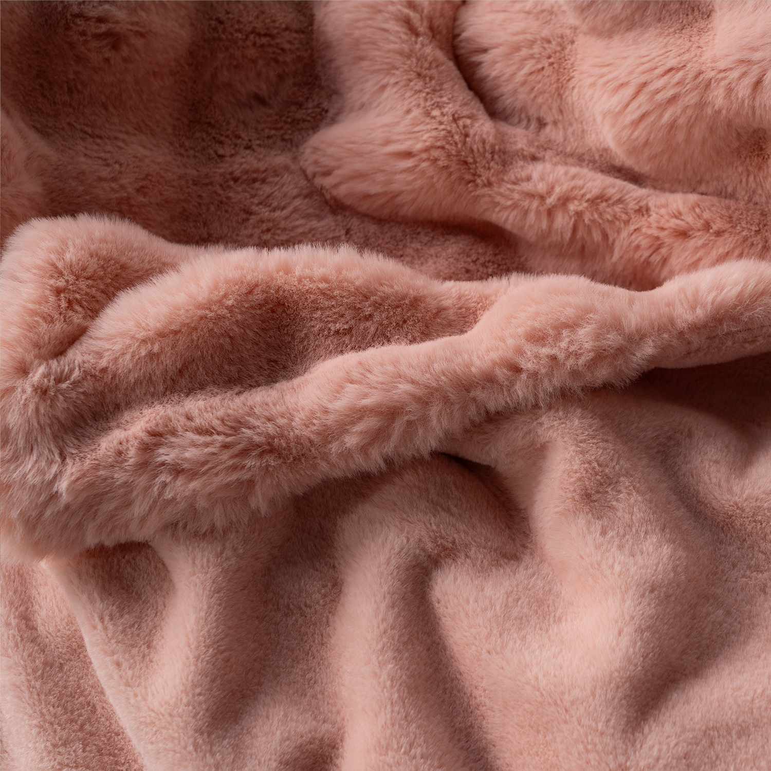 Plush Rabbit Fur Throw with Ruched Texture