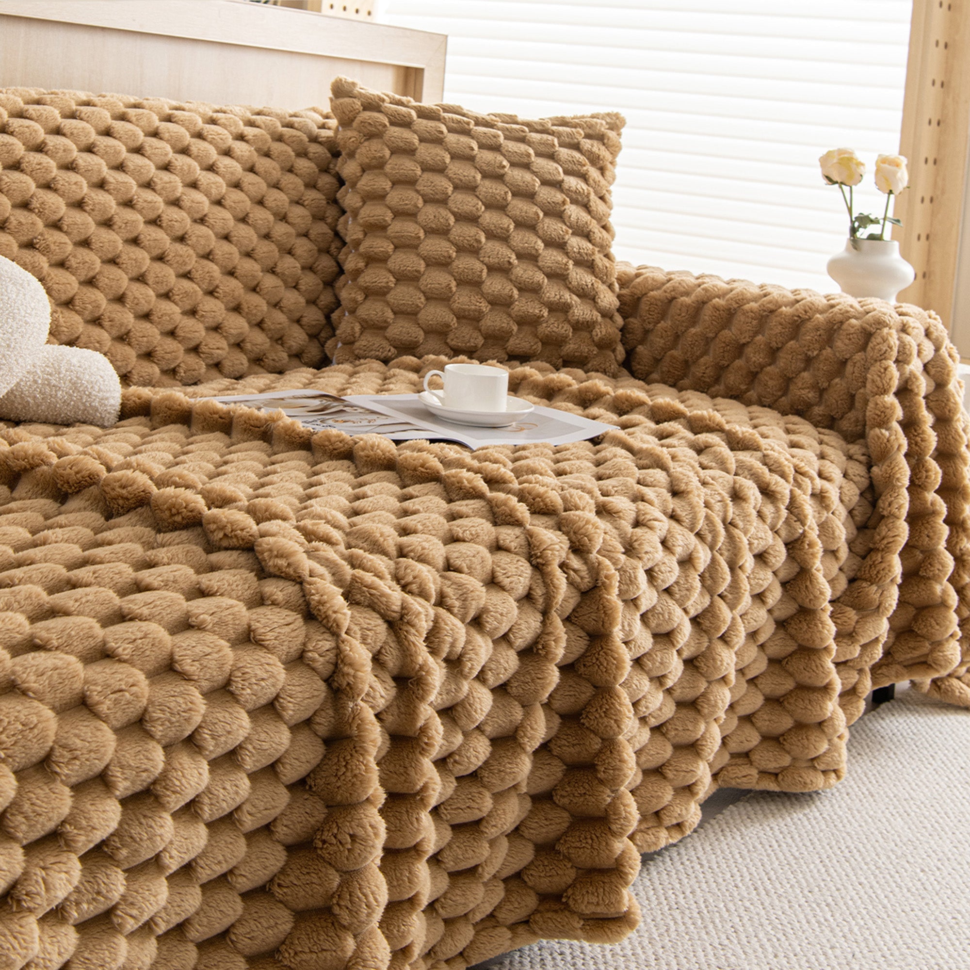 Plush Textured Sofa Cover with Bubble Knit
