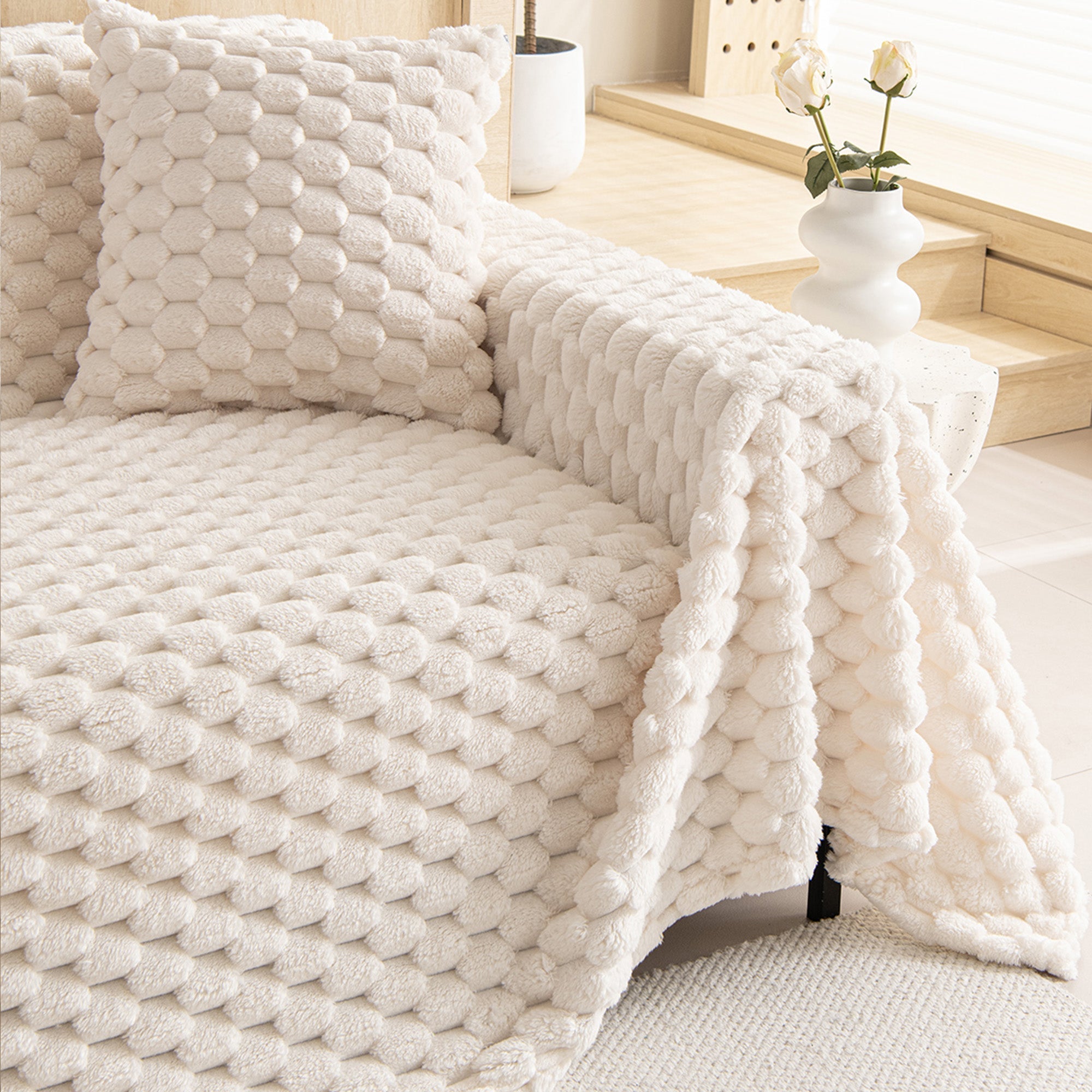 Plush Textured Sofa Cover with Bubble Knit