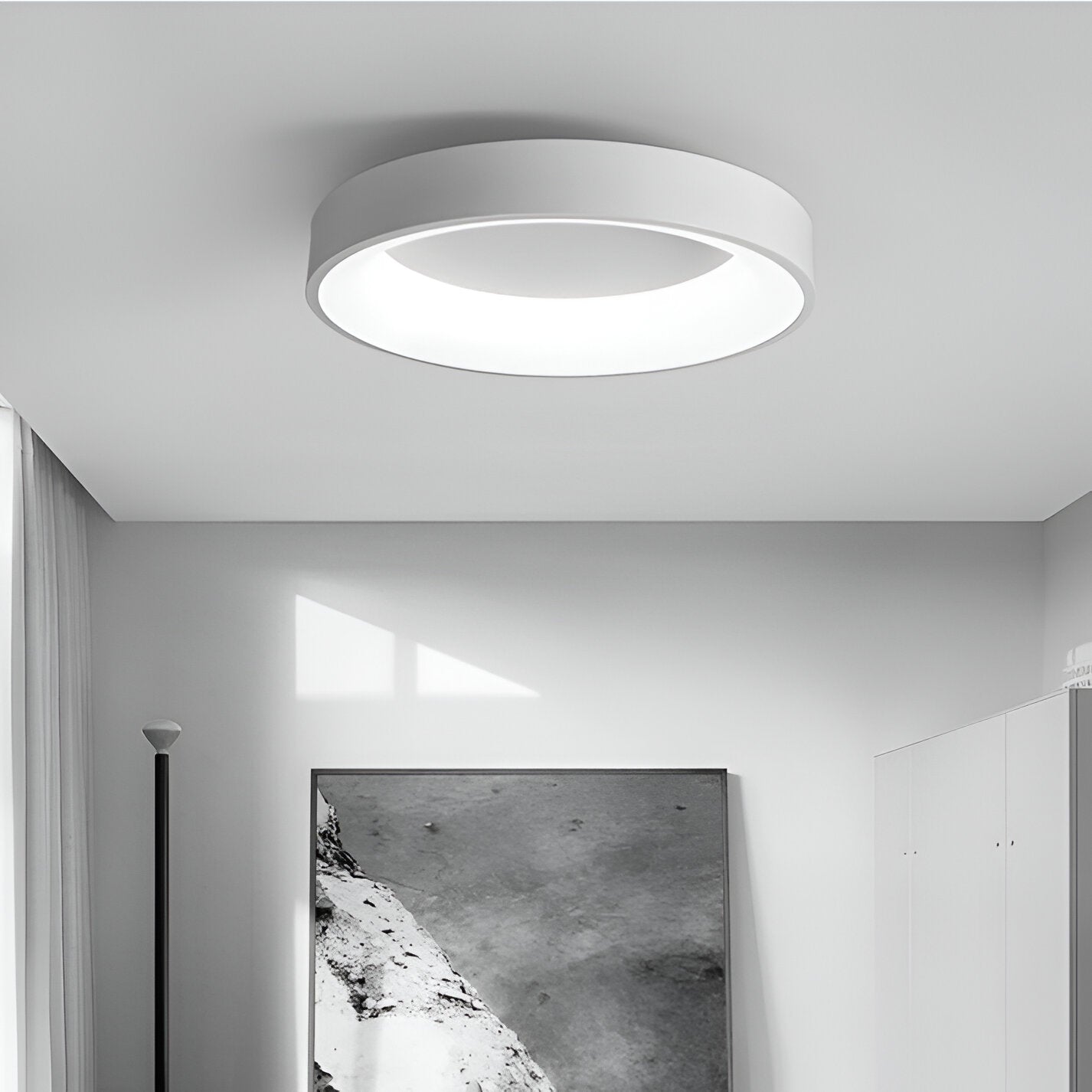 Nordic Round LED Ceiling Light with Soft Halo