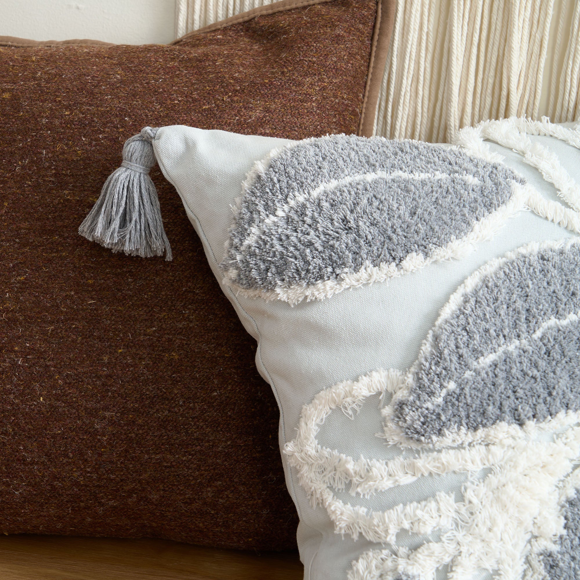 Tufted Leaf Cushion Cover with Tassel Corners