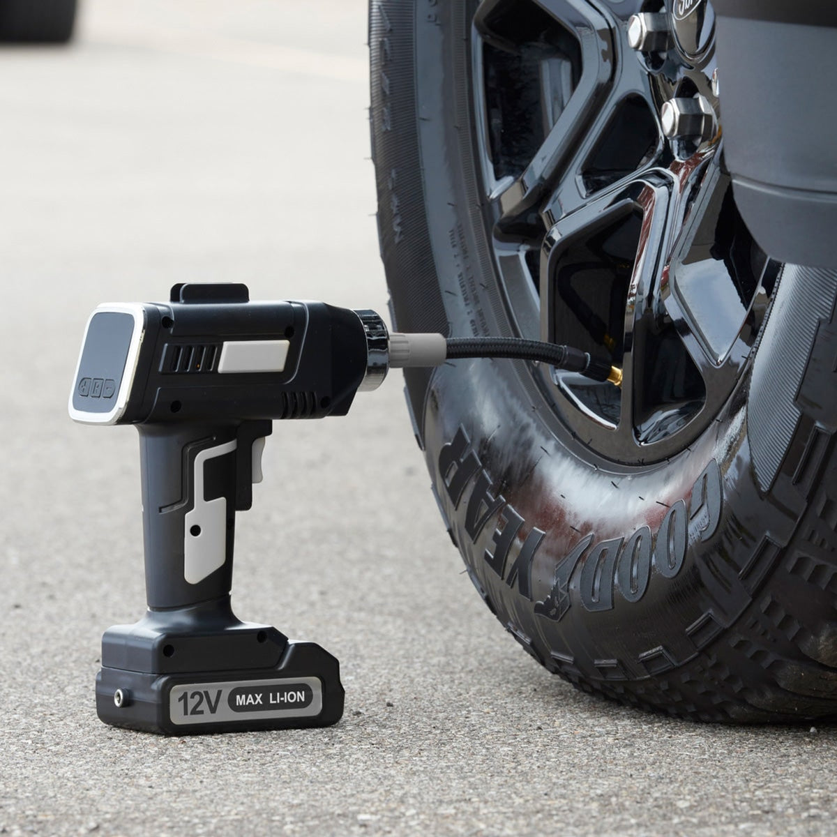 Cordless Tire Inflator With Auto Stop And Digital Gauge Rechargeable - Image 3