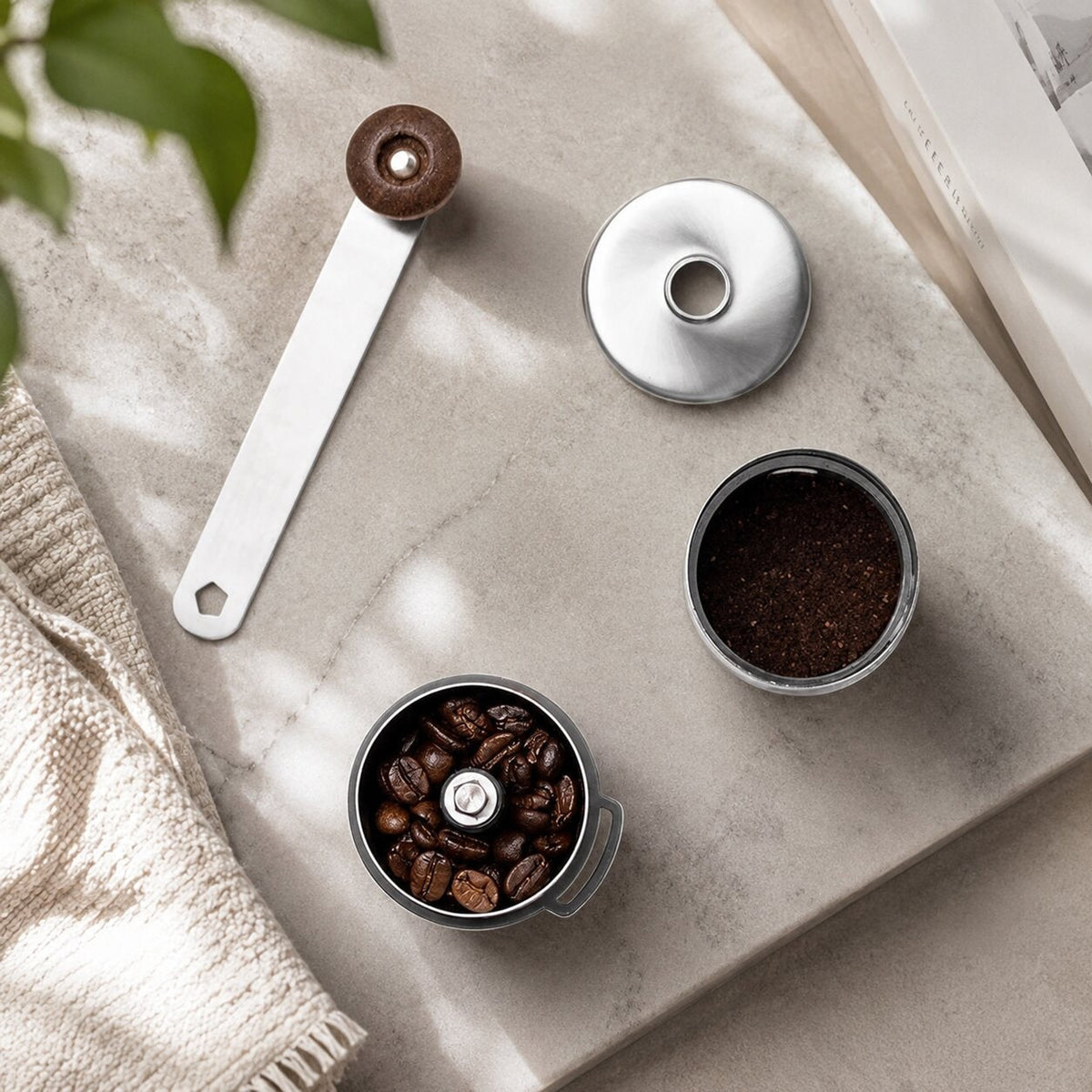 Manual Coffee Grinder With Foldable Crank And Adjustable Ceramic Burr For Travel And Home - Image 3