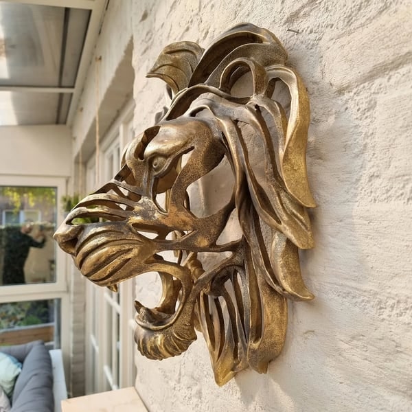 Metal Lion Head Wall Decoration Elegant And Strong Openwork Design For Indoor Or Outdoor Use - Image 1