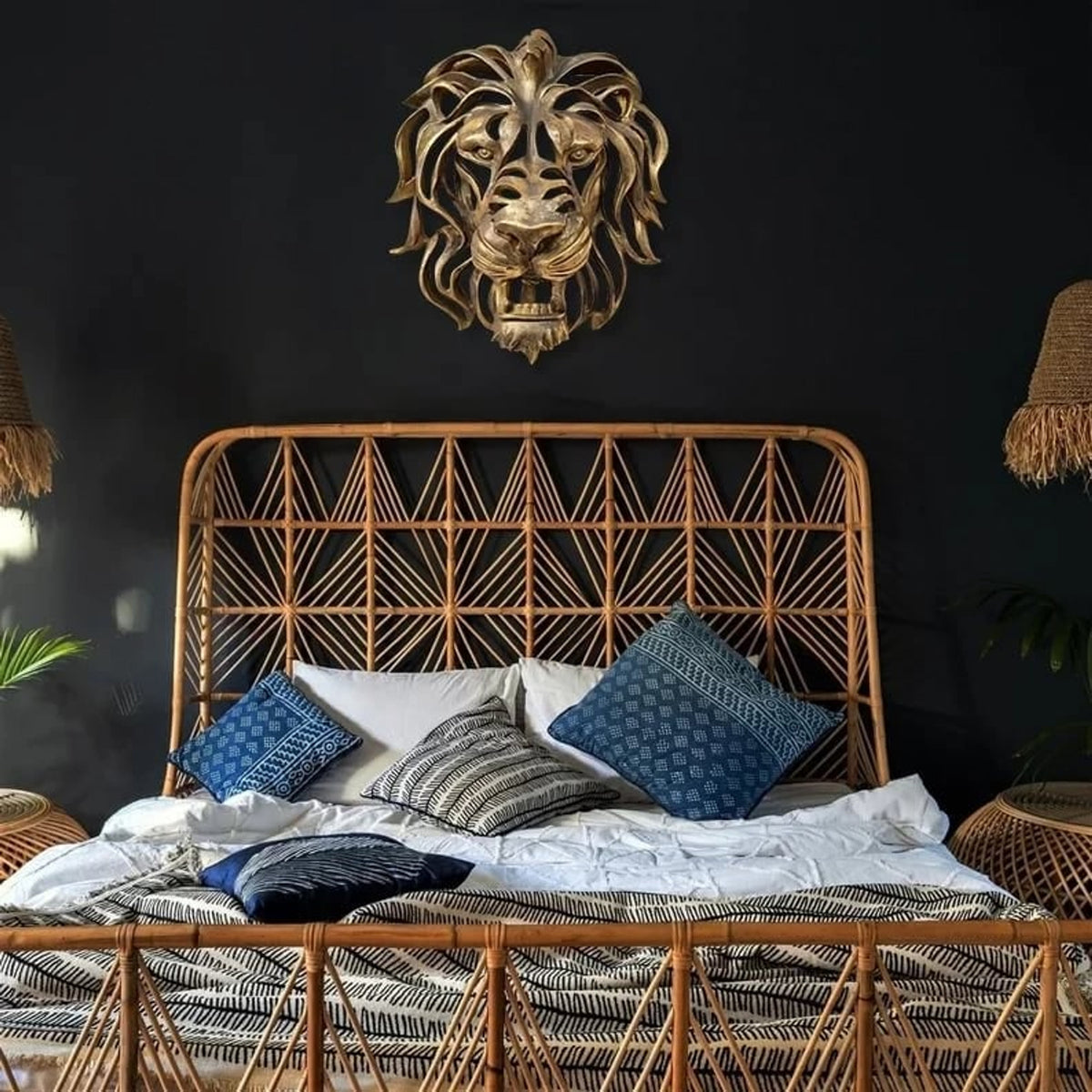 Metal Lion Head Wall Decoration Elegant And Strong Openwork Design For Indoor Or Outdoor Use - Image 8
