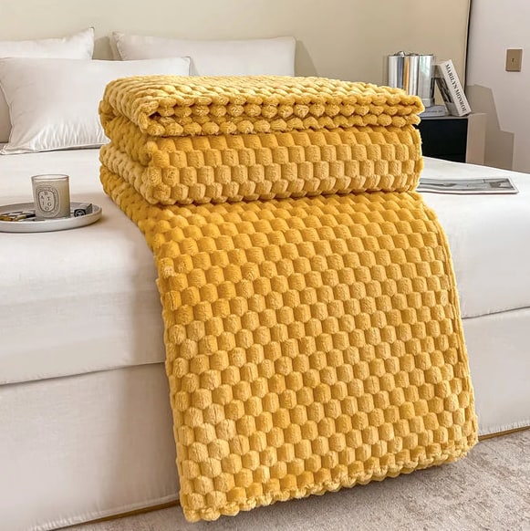 Plush Velvet Checkered Blankets & Throws For Cozy Sofa And Bed - Image 9