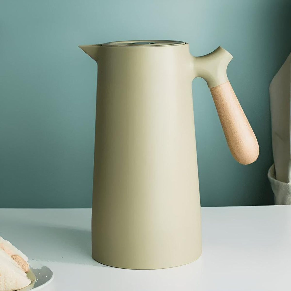 Virexen Insulated Carafe Stainless Steel Thermal Jug With Wooden Handle For Hot And Cold Drinks - Image 6